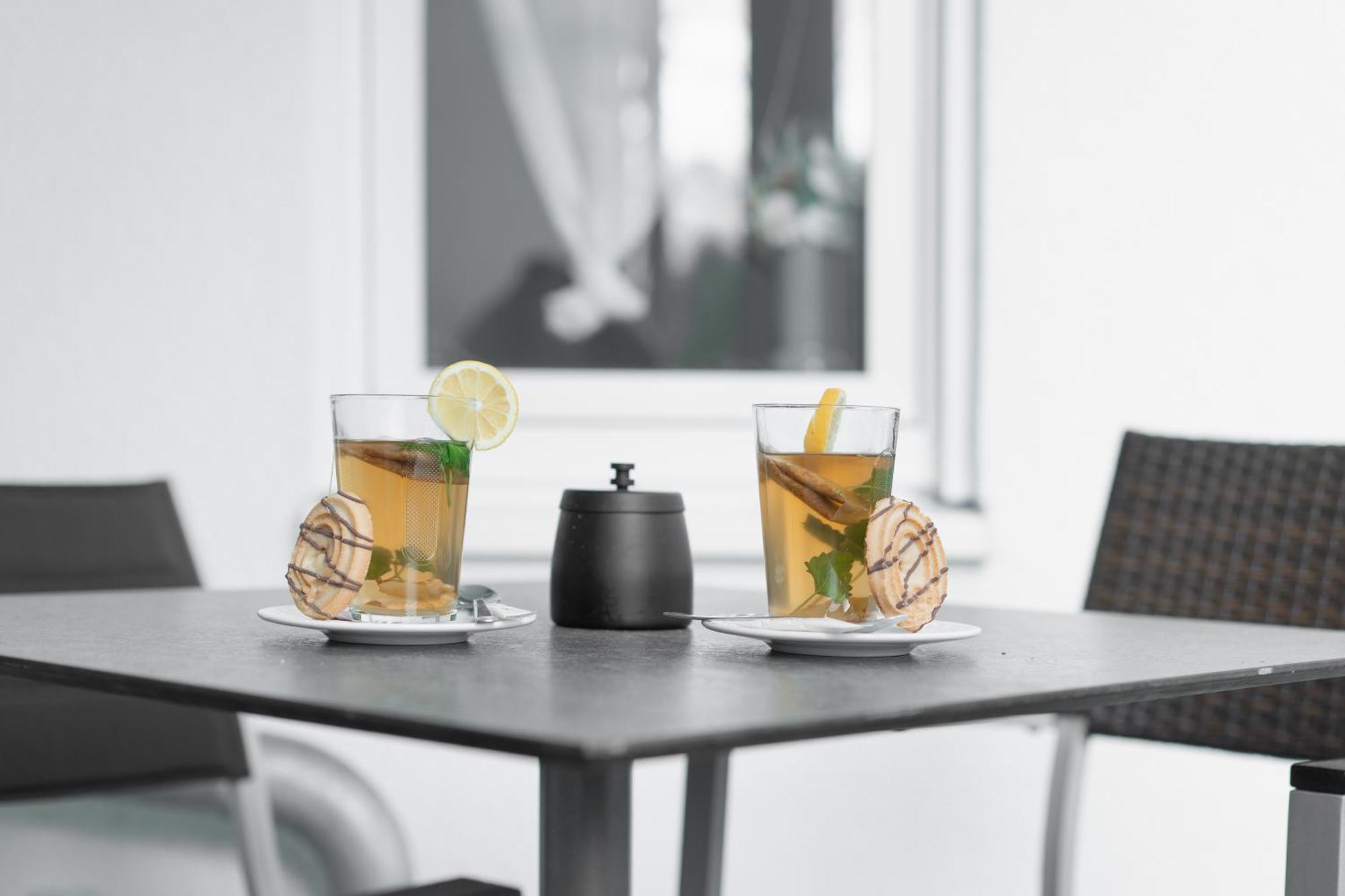 Untersee-Suite Istayunixi Seenaehe-Terrasse-Workspace-Netflix-Parkplatz Radolfzell am Bodensee Exterior photo